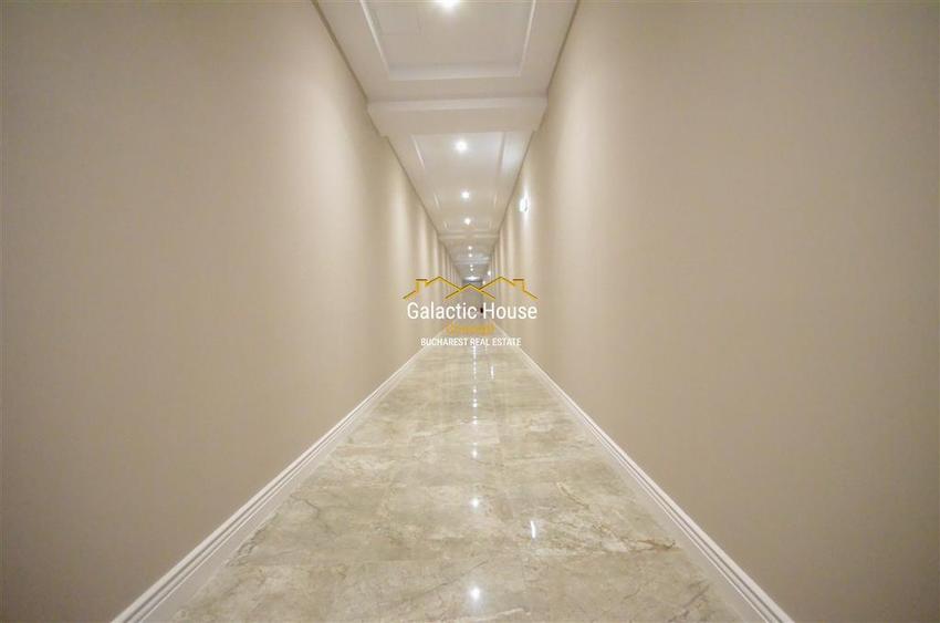 APARTAMENT TIP PENTHOUSE HERASTRAU  VEDERE SPECTACULOASA PARC