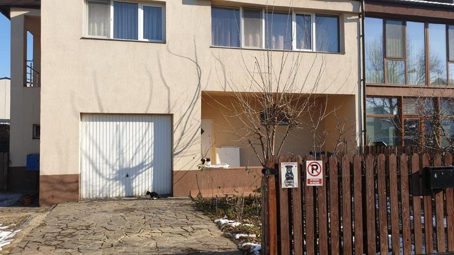 Duplex cu teren generos