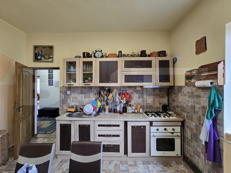 Apartament in casa 100 mp, 3 camere, teren 260mp, zona Dambul Rotund