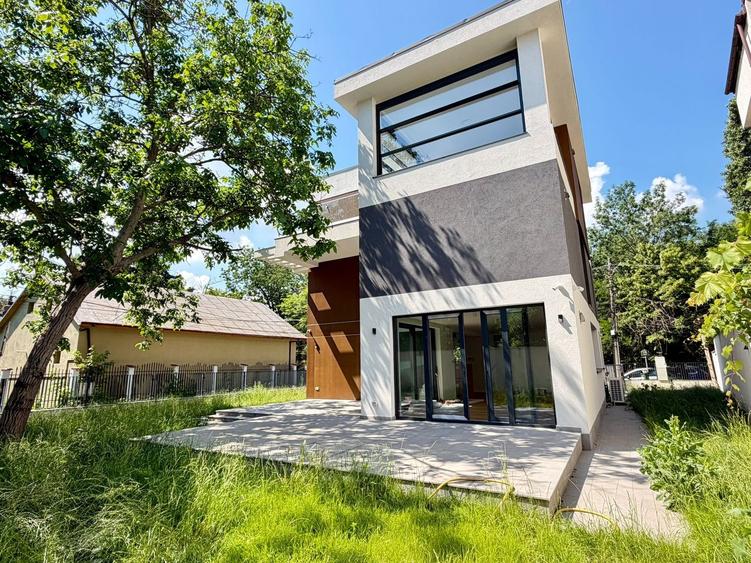 Vilă contemporană premium in Baneasa, design modern și confort all-season
