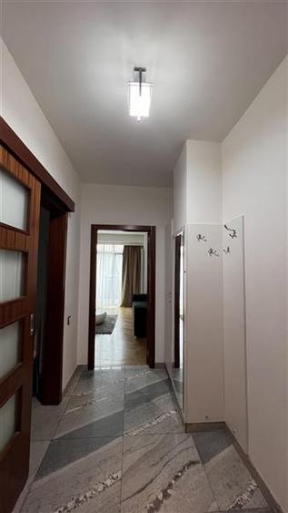 Inchiriere apartament 2 camere decomandate modern bloc nou Central zona Platinia