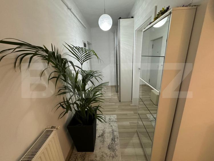 Apartament de vânzare, cu 3 camere, mobilat și utilat