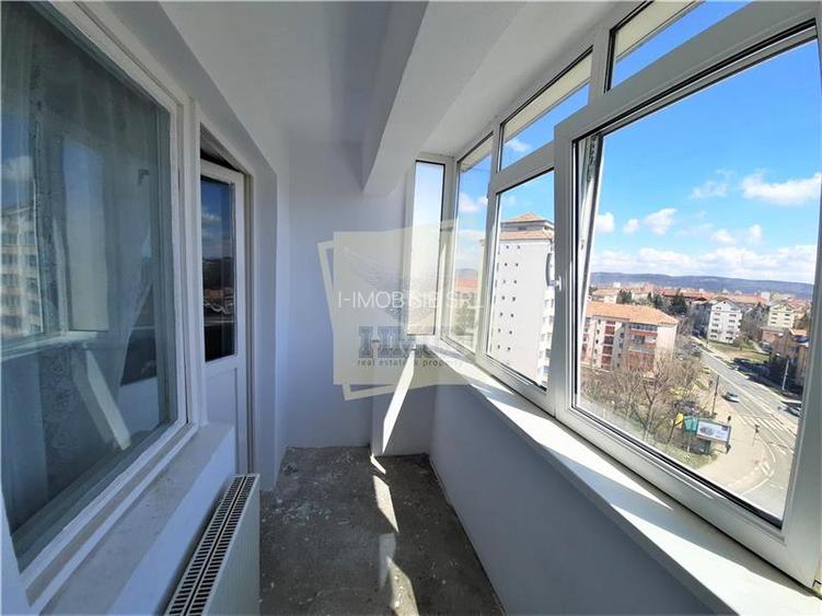 Apartament  2 camere decomandate si balcon pe Bulevardul Mihai Viteazul - 10