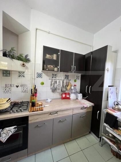 Vând /schimb casă pe strada Corvinilor , 200mp , teren 500mp. - 3