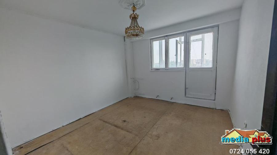 Apartament 3 camere decomandat de vânzare – Micro 19