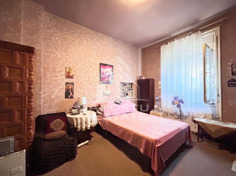 4 camere + terasă, de renovat și personalizat – Piața Maria