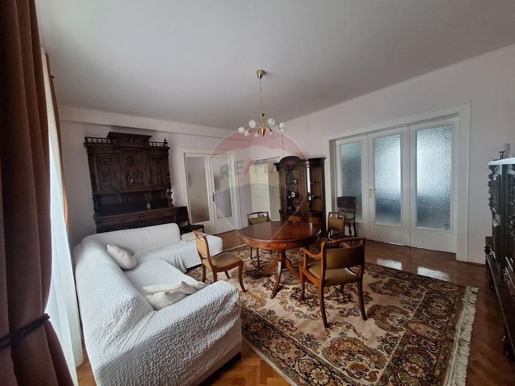 Apartament 4 camere , pet friendly,  cu parcare si curte, Ultracentral