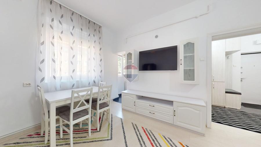 3 camere | Centrul Civic – zona Gării | Parcare privată | Jacuzzi