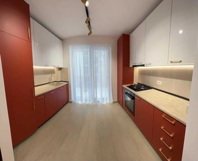 AP. 2 CAMERE-HILS TITANIUM,PARCARE INCLUSA, CENTRALA PROPRIE, BLOC NOU