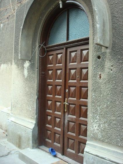 Apartament in vila zona Bd.A.I.Cuza-Metrou Gara de Nord-Sos.Titulescu