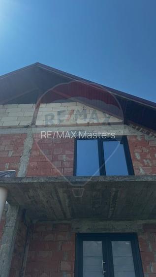 Casă / Vilă cu 6 camere de vânzare - 22