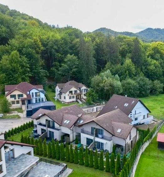 Proprietar ïnchiere Vilă tip duplex Cartier exclusivist Green Valley