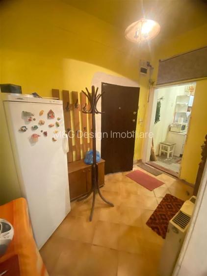 Apart la casa Bogdanestilor  curte  acces cu masina centrala proprie - 12