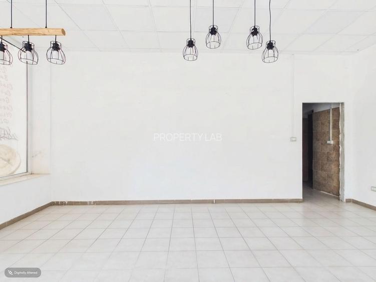 Casă 3 camere, garaj+Spațiu Comercial în Freidorf