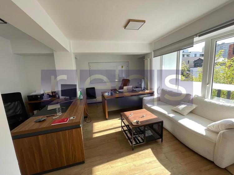 VANZARE | VILA DEOSEBITĂ | ZONA PARC CIRCULUI BARBU VACARESCU | 450MP