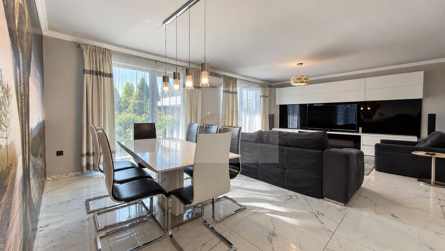 Duplex premium cu 240 mp utili, garaj, terasă și curte amenajată |