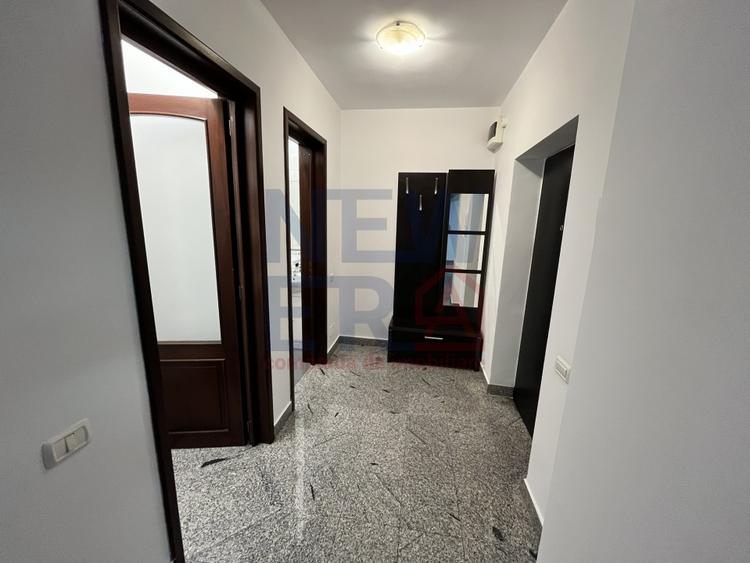 Apartament cu 5 camere de inchiriat - zona Aviatorilor