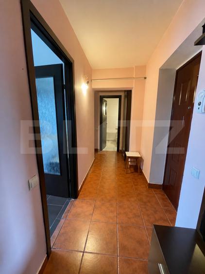 Apartament cu 2 camere, decomandat, zona George Enescu