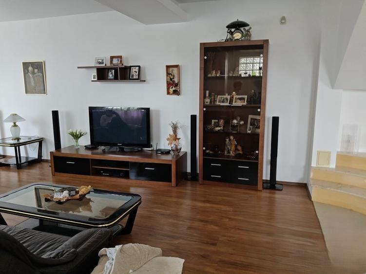 Vilă spațioasă cu grădină Ideală pentru familie