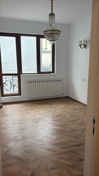 O Adresă de Prestigiu în Dorobanți: Rafinament, Marmură și Distincție