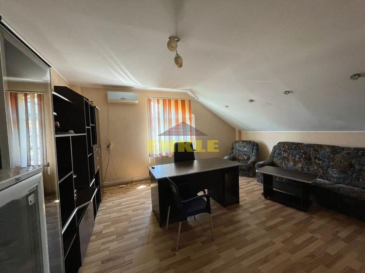 De vânzare: Hală industrială cu anexă birouri/apartament