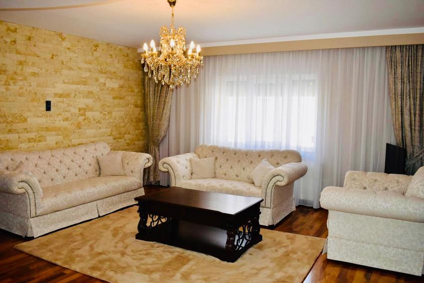 |De inchiriat Vila 9 camere|Complet mobilat si utilat