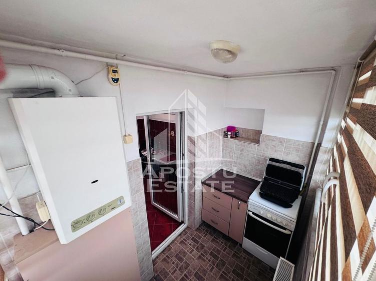 Apartament 3 Camere, Complet Renovat & Mobilat – Zona Alfa/64 mp