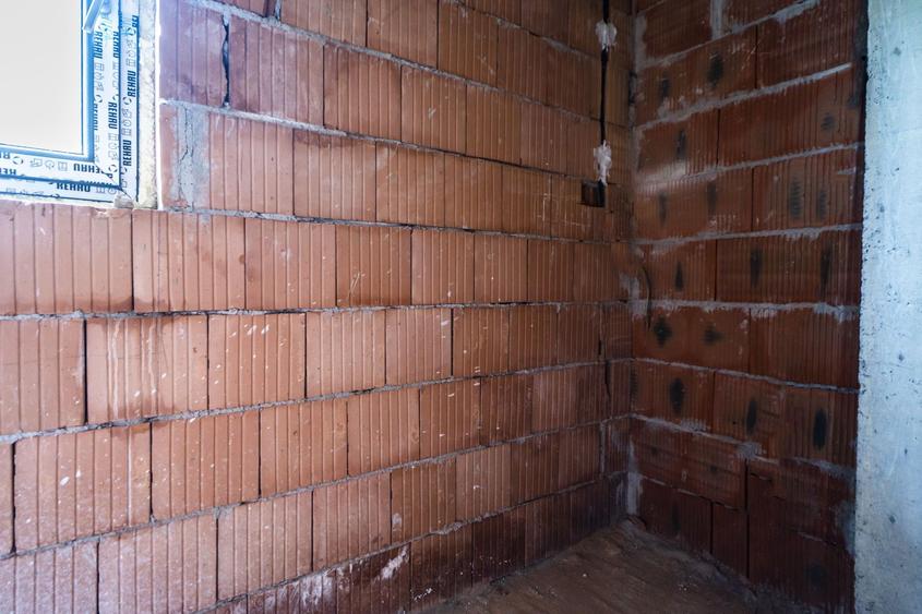 Apartament 3 cam., 2 bai, 2 balc., bloc nou, finisat la cheie, centrala termica