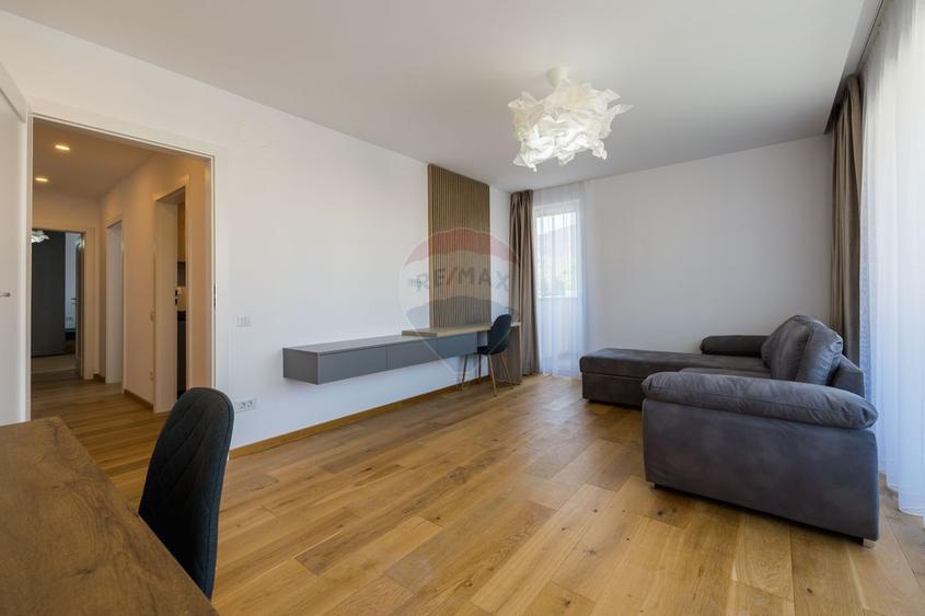 Apartament 3 camere de închiriat Urban Plaza Brașov, vedere Tâmpa