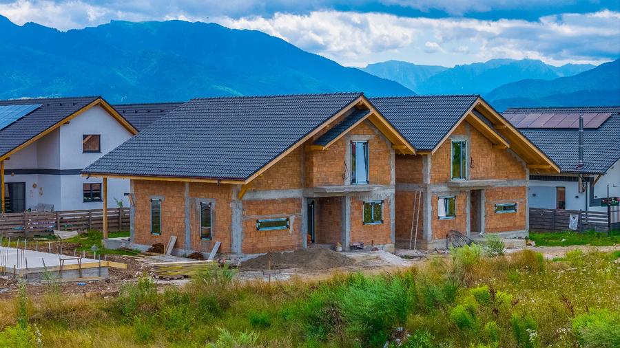 Kaus Residence – Cartier privat de case Izvor Tărlungeni | Comision 0%