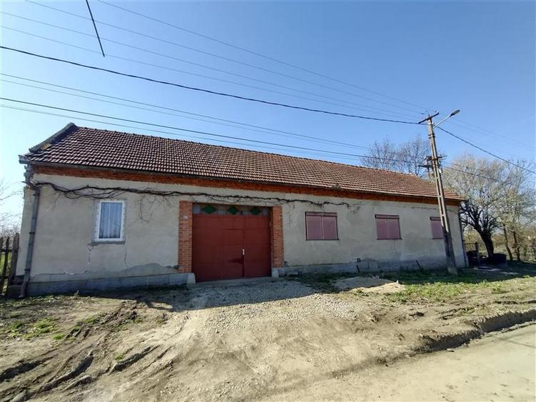 Rachitova, Casa 8 Incaperi, 3800mp Teren, Usor Negociabil