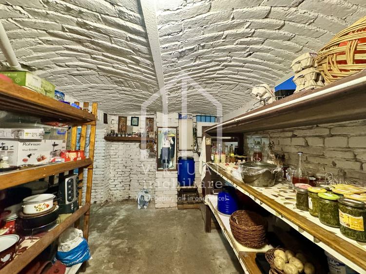 Apartament la casa cu 3 camere, 72mp utili + pivnita si magazie (30mp)