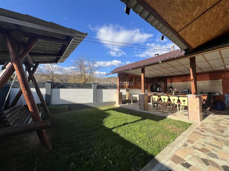 Casa si garaj cu 4 camere - 3