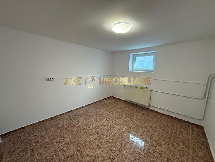 Casa de Vanzare | 5 Camere | Podul Grant | Spatiu Birouri | Parcare - 2