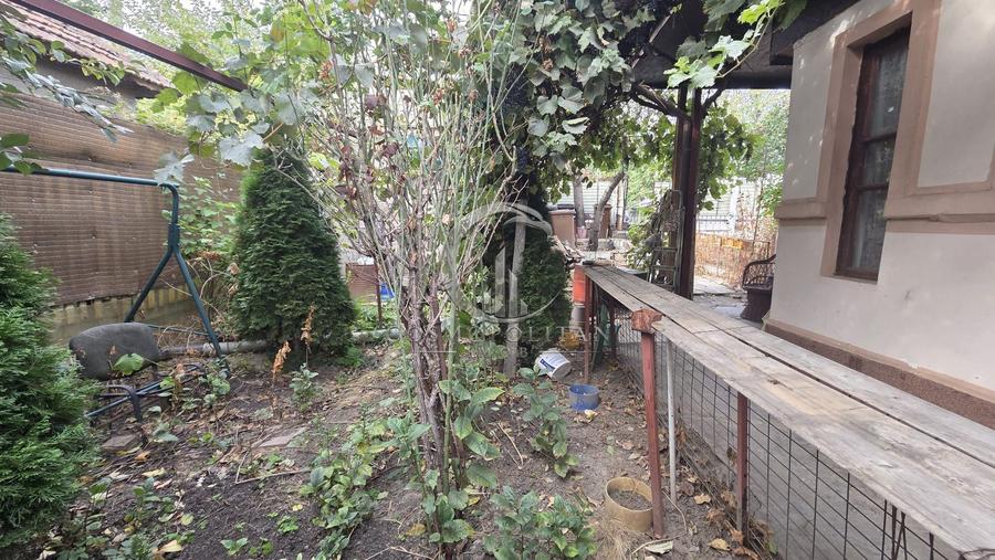 Casa / Teren ~ zona Brosteni – Iazul Morilor ~ S=314mp ~ d=12m