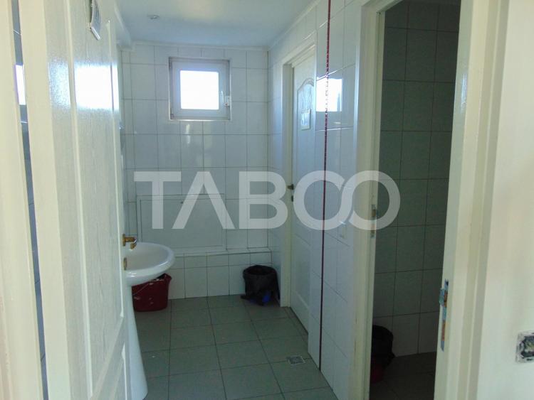 Spatiu comercial 60 mp si vitrina de inchiriat Calea Surii Mari Sibiu