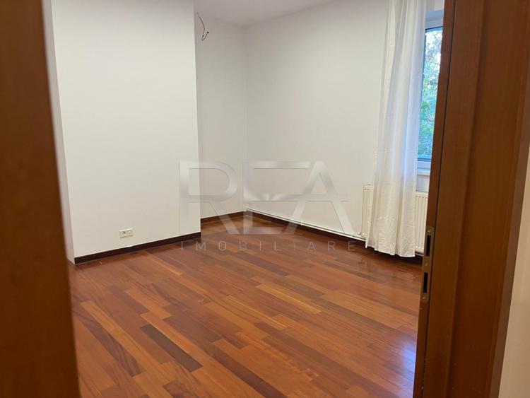 Apartament 4 camere Resedinta