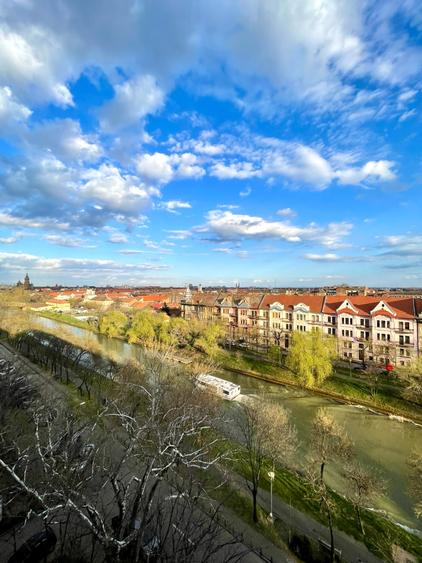 Apartament 3 camere, 60 mp utili, mobilat - central