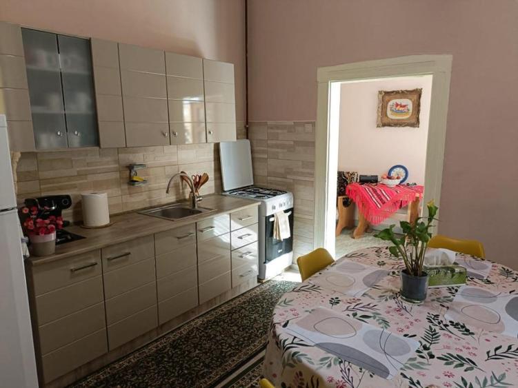 Casă parter 90 mp Ultracentral finisată, mobilată Preț 89.000 Euro