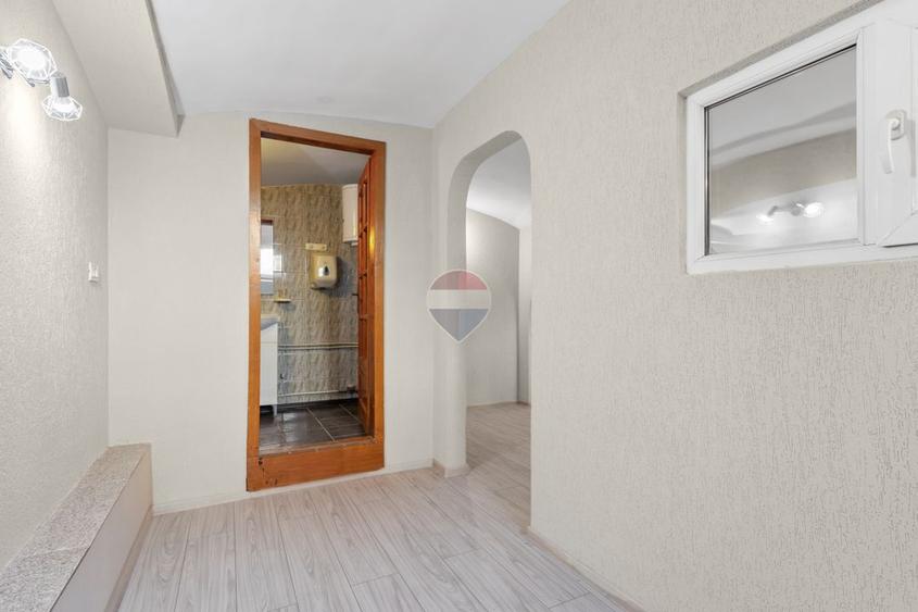 Spațiu comercial renovat complet 70 mpc de vanzare pe Strada Marasesti