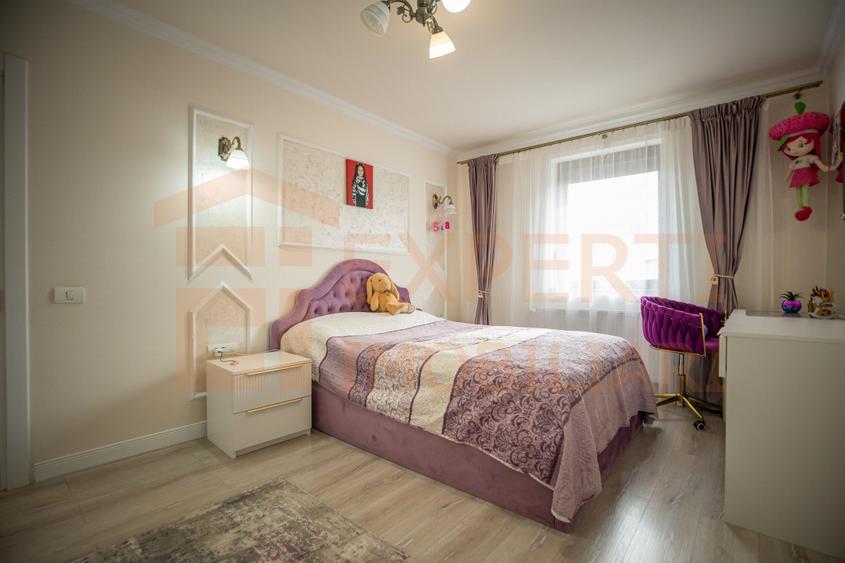 CASA P+1+M, situata in zona KAMSAS