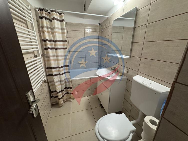 Apartament decomandat, ultracentral – etaj 2, mobilat și utilat complet