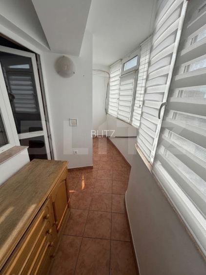 Apartament spațios 4 camere, balcon generos de 26,54 mp | Micro 20 - 2