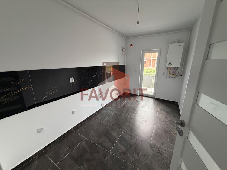 Disponibil imediat. Decomandat. Spatios