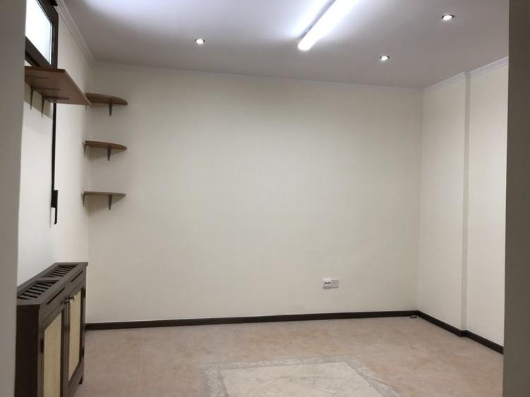 Apartament in zona Romana-Dacia cu 5 camere nemobilate