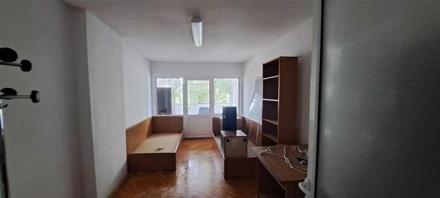 Spatiu depozitare/productie usoara si birouri