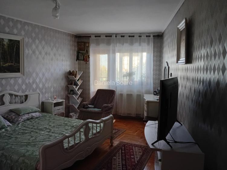 Apartament de vanzare - 3