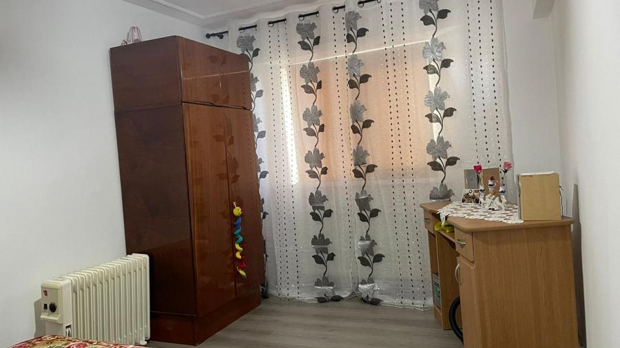 Apartament 3 camere confort 1 decomandat, zona Progresu.
