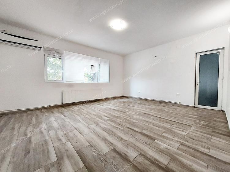 Pentru afacerea ta! Spatiu comercial suprafata totala 135 mp ! Zona centrala !