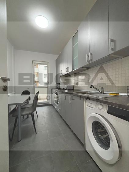Apartament 3 camere, 2 dormitoare, 2 bai, parcare, zona C. Turzii